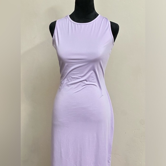 Dresses & Skirts - Purple midi dress